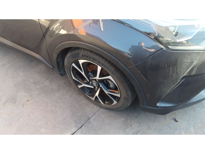 Recambio de mangueta delantera derecha para toyota c-hr hybrid active referencia OEM IAM   