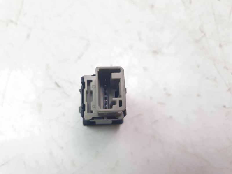Recambio de interruptor para toyota corolla (e21) hybrid style referencia OEM IAM G6161U392D  