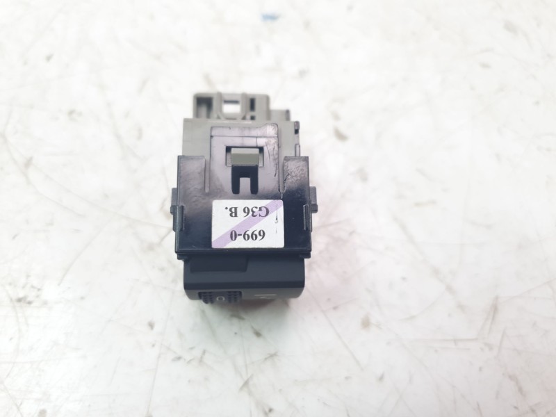 Recambio de interruptor para toyota corolla (e21) hybrid style referencia OEM IAM 6990G36B  