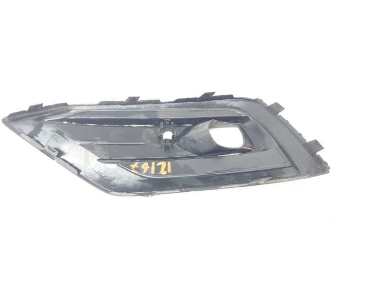 Recambio de rejilla paragolpes derecha para volvo v60 ii cross country (227) d4 awd referencia OEM IAM 31455639  