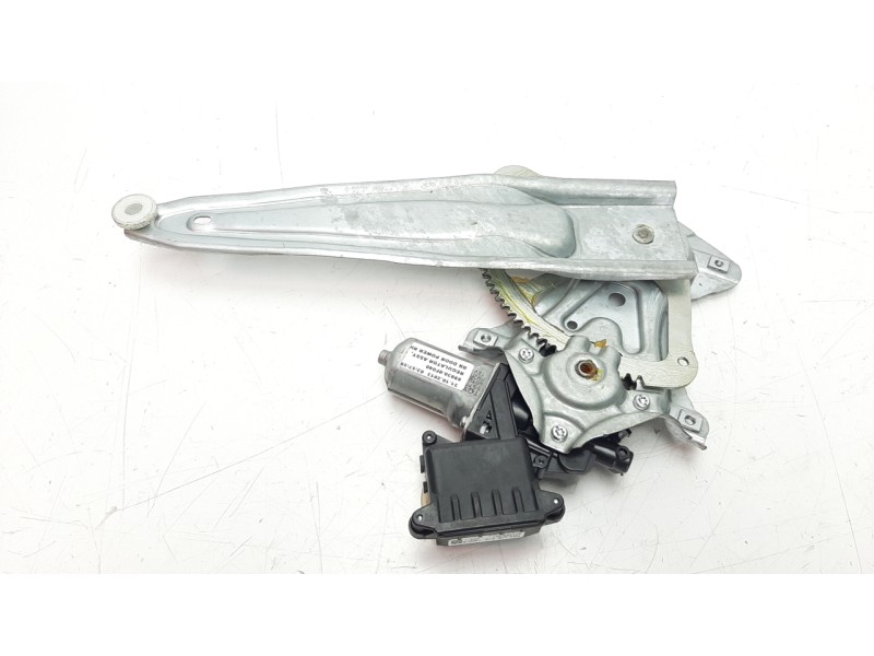 Recambio de elevalunas trasero derecho para toyota verso 2.0 d-4d cat referencia OEM IAM 698300F040  