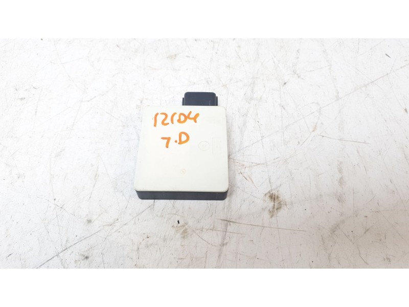 Recambio de modulo electronico para kia stonic (yb) 1.2 cvvt referencia OEM IAM 682332200  