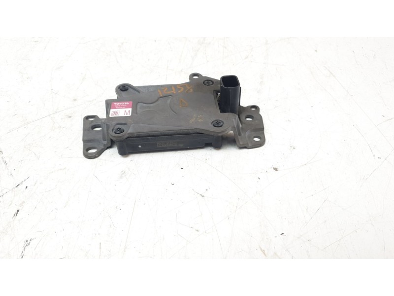 Recambio de modulo electronico para toyota c-hr (_x1_) 1.8 hybrid (zyx10_, zyx11_) referencia OEM IAM 88210F4040  