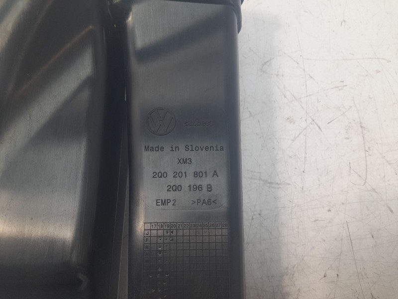 Recambio de filtro carbono activo para volkswagen polo advance referencia OEM IAM 2Q0201801A  