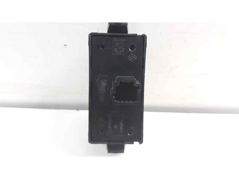 Recambio de warning para dacia sandero 0.9 tce cat referencia OEM IAM 252905668RB  