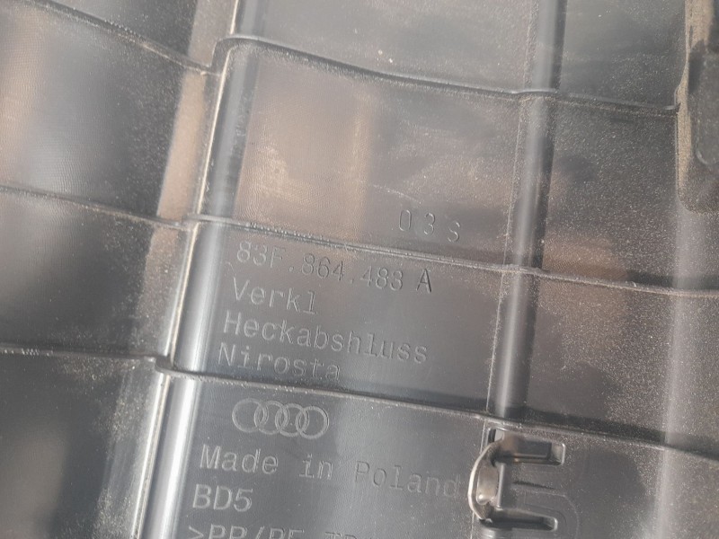 Recambio de moldura para audi q3 sportback (f3n) 35 tdi referencia OEM IAM 83F864483A  