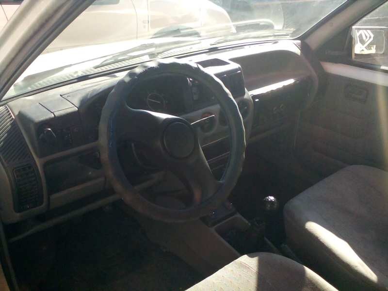 opel corsa a del año 1992