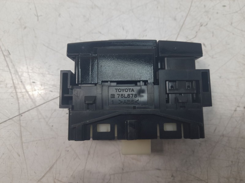 Recambio de interruptor para toyota corolla (e21) hybrid style referencia OEM IAM 75L678  