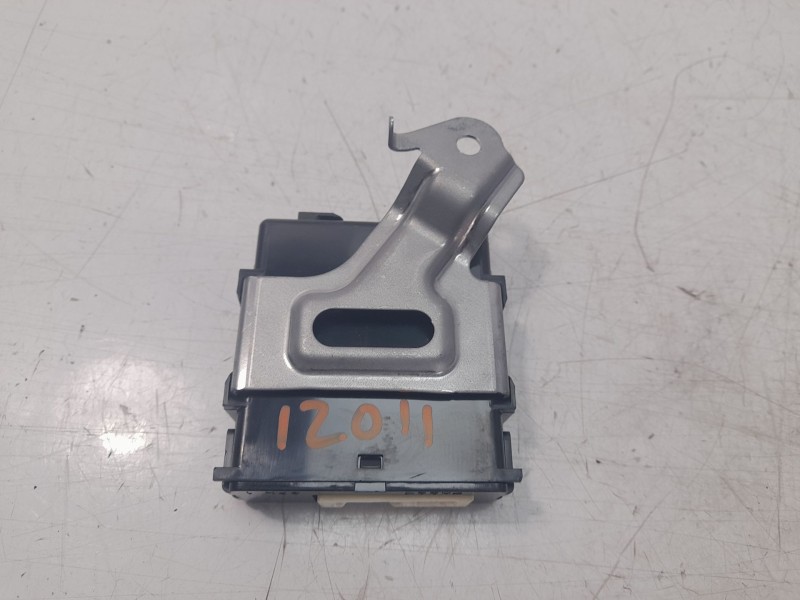 Recambio de modulo electronico para toyota corolla (e21) hybrid style referencia OEM IAM 8594012230  