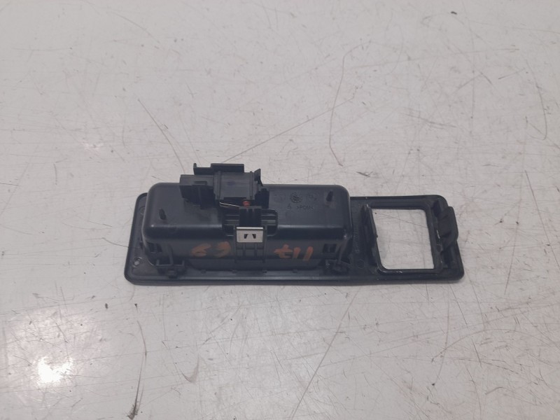 Recambio de maneta exterior maletero / porton para bmw serie 3 lim. (f30) 318d referencia OEM IAM 10822910  