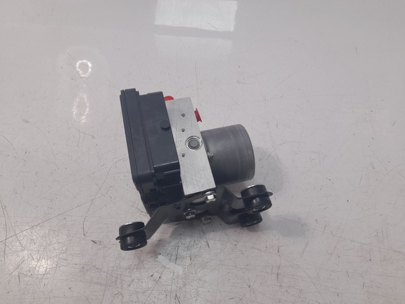 Recambio de abs para toyota corolla (e21) hybrid style referencia OEM IAM 4454002D81  