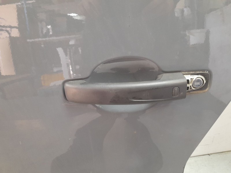 Recambio de puerta delantera izquierda para renault trafic iii furgoneta (fg_) 2.0 dci 120 (fgmn) referencia OEM IAM 7242111  