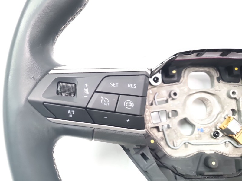 Recambio de volante para seat arona xcellence referencia OEM IAM 5FF419091  