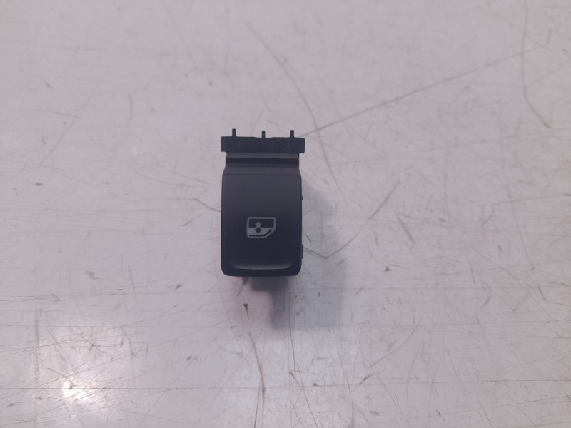 Recambio de mando elevalunas delantero derecho para seat arona xcellence referencia OEM IAM 5G0959855P  