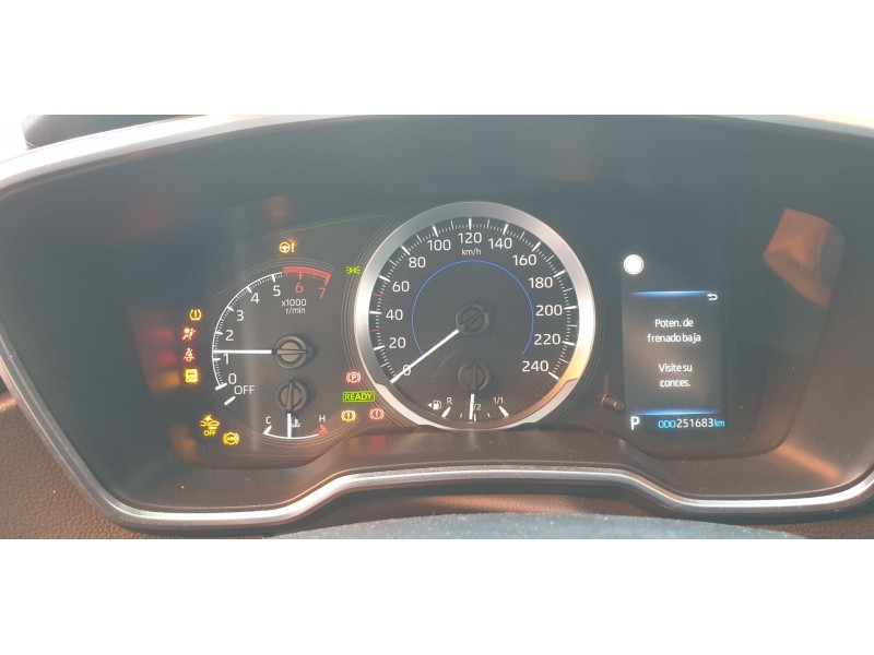 toyota corolla (e21) del año 2022