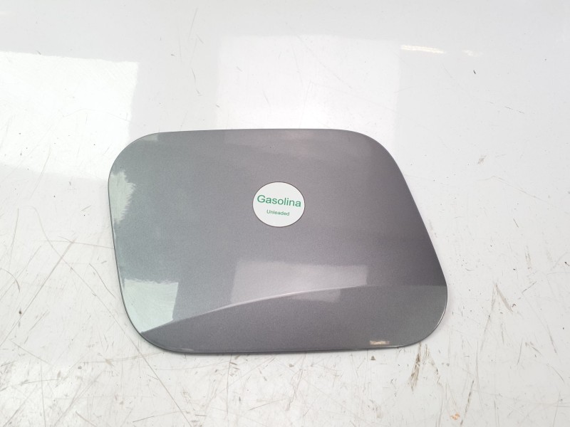 Recambio de tapa exterior combustible para renault captur ii techno referencia OEM IAM 788302200R  