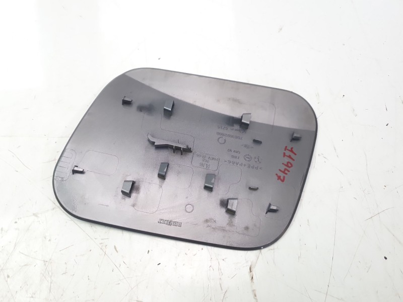 Recambio de tapa exterior combustible para renault captur ii techno referencia OEM IAM 788302200R  
