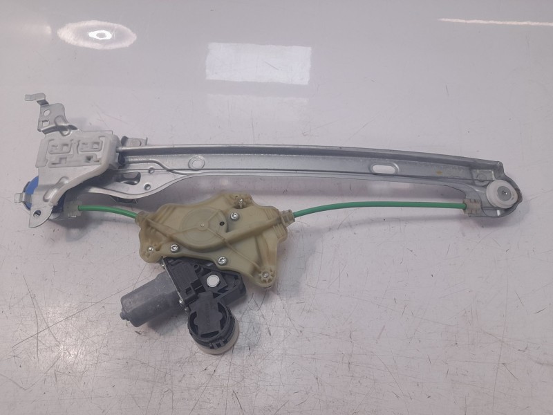 Recambio de elevalunas trasero izquierdo para toyota corolla (e21) hybrid style referencia OEM IAM 6984002682  