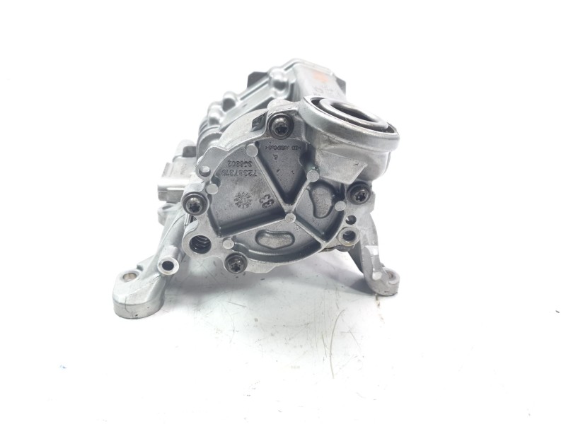Recambio de bomba aceite para mini f56 1.5 12v referencia OEM IAM 8631810  