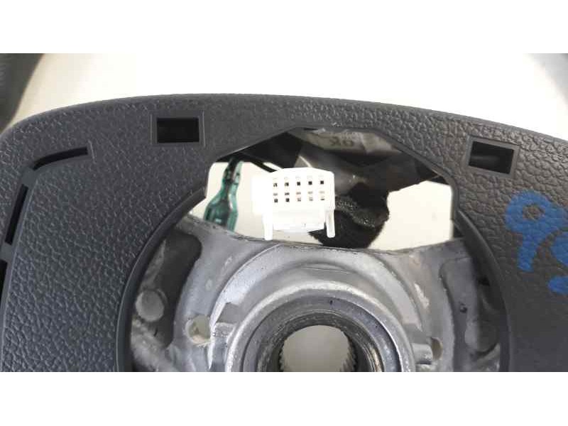 Recambio de volante para kia rio (yb) 1.2 cat referencia OEM IAM 561001W572HU  