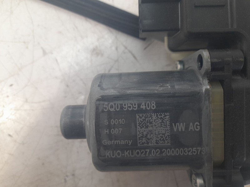 Recambio de elevalunas trasero derecho para seat arona (kj7, kjp) 1.6 tdi referencia OEM IAM 6F0839462B  
