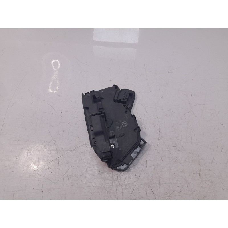 Recambio de cerradura puerta trasera derecha para seat arona (kj7, kjp) 1.6 tdi referencia OEM IAM 5TA839016P  