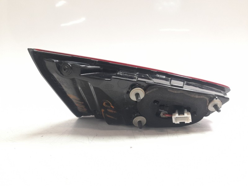 Recambio de piloto trasero derecho interior para kia xceed business referencia OEM IAM 92404J7350  