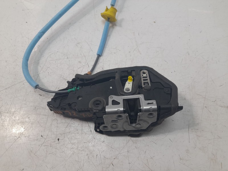 Recambio de cerradura puerta trasera derecha para bmw 1 (f40) 118 d referencia OEM IAM 51227956144  