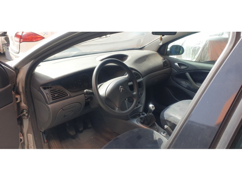 citroen c5 berlina del año 2001