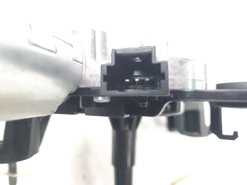 Recambio de motor limpia trasero para opel crossland x / crossland (p17, p2qo) 1.2 (75) referencia OEM IAM 9819899980 0390205062