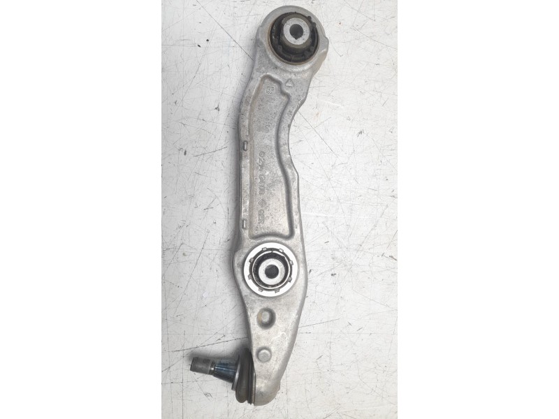 Recambio de brazo suspension inferior delantero derecho para mercedes-benz cle cle 220d referencia OEM IAM A2140400  