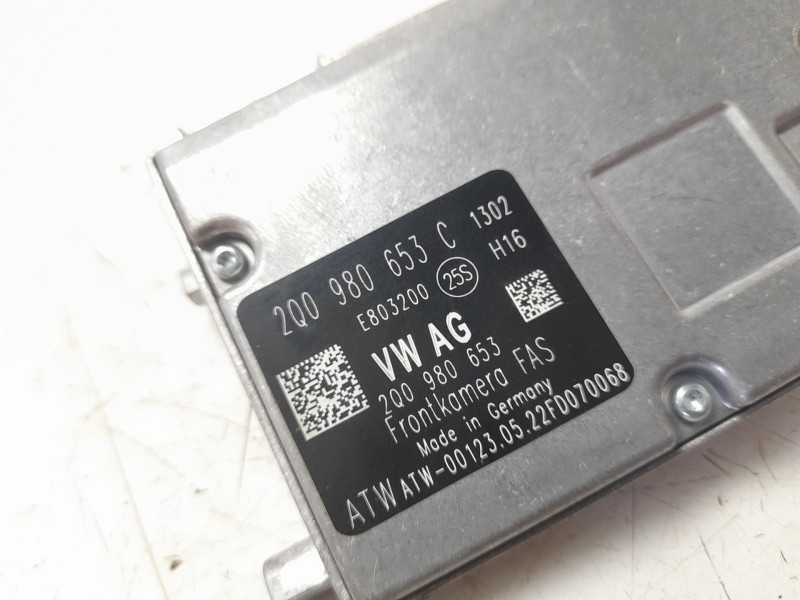 Recambio de camara vision frontal para seat arona xcellence referencia OEM IAM 2Q0980653C  