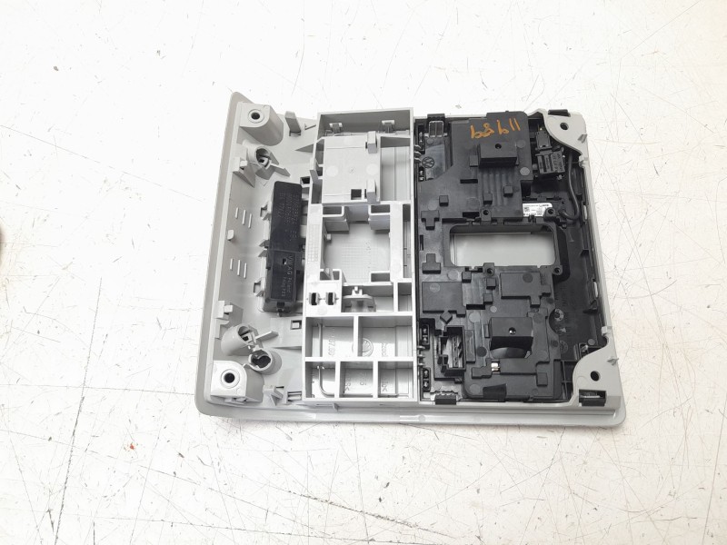 Recambio de luz interior para seat arona xcellence referencia OEM IAM 2GA947105S  