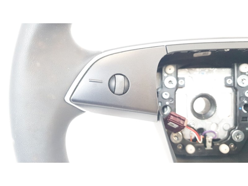 Recambio de volante para tesla model 3 (5yj3) ev awd referencia OEM IAM 1735339CND  
