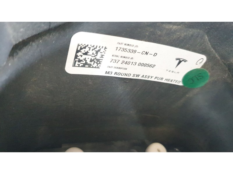 Recambio de volante para tesla model 3 (5yj3) ev awd referencia OEM IAM 1735339CND  