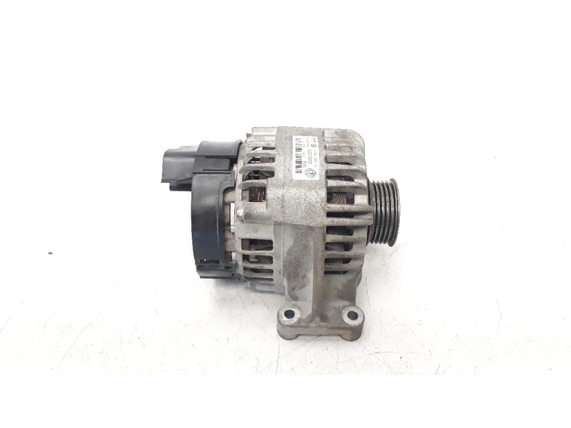 Recambio de alternador para fiat nuova 500 (150) 1.2 cat referencia OEM IAM 52003536 ALF220203 