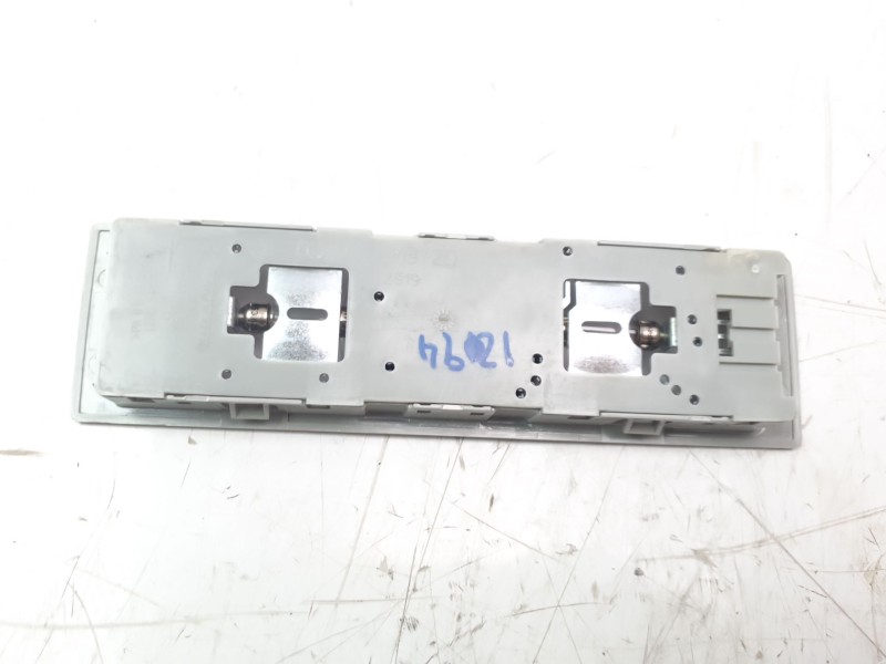 Recambio de luz interior para seat leon st (5f8) 1.5 tgi referencia OEM IAM 6Q0947291BY20  