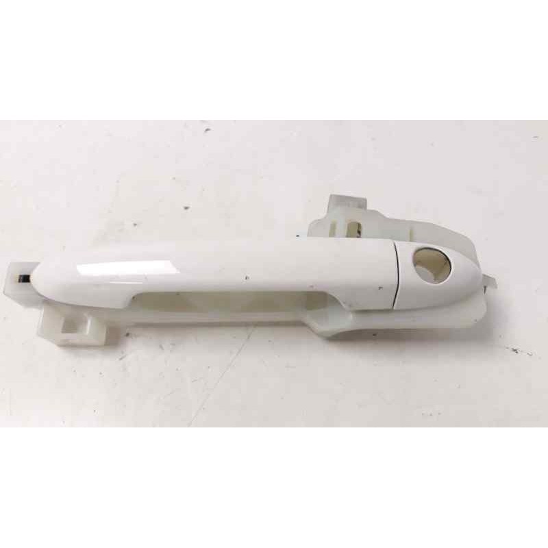 Recambio de maneta exterior delantera izquierda para kia rio (yb) 1.2 cat referencia OEM IAM 826511W010  