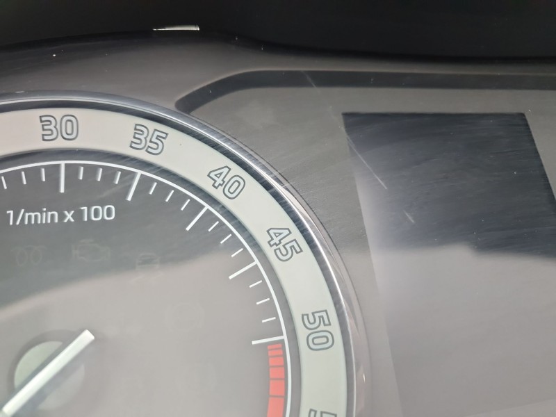 Recambio de cuadro instrumentos para skoda kodiaq ambition referencia OEM IAM 565920751A  