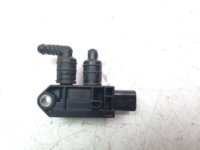 Recambio de sensor para audi a4 avant (8wd) referencia OEM IAM 04L906051AB  