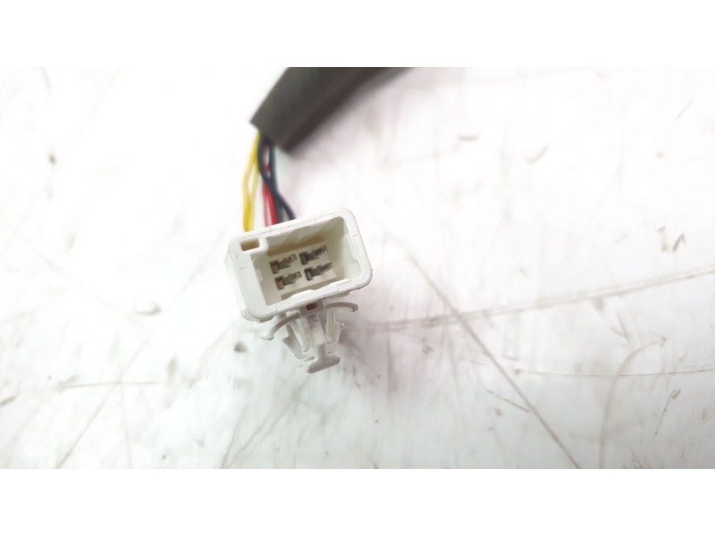 Recambio de camara vision trasera para suzuki vitara 1.5 strong hybrid gle 2wd referencia OEM IAM 3997054P01FG1  