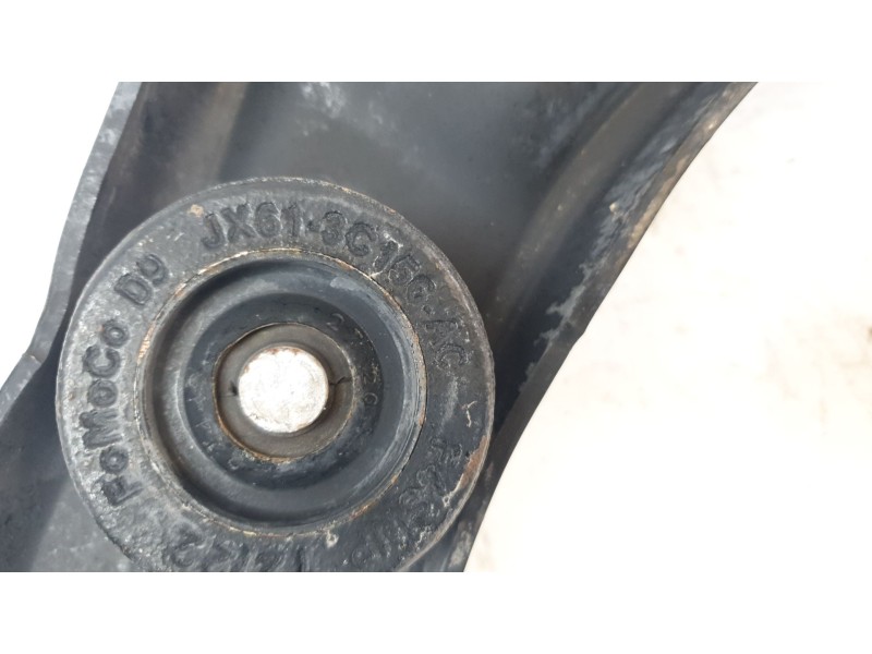 Recambio de brazo suspension inferior delantero derecho para ford focus st-line referencia OEM IAM JX613A423AEB  