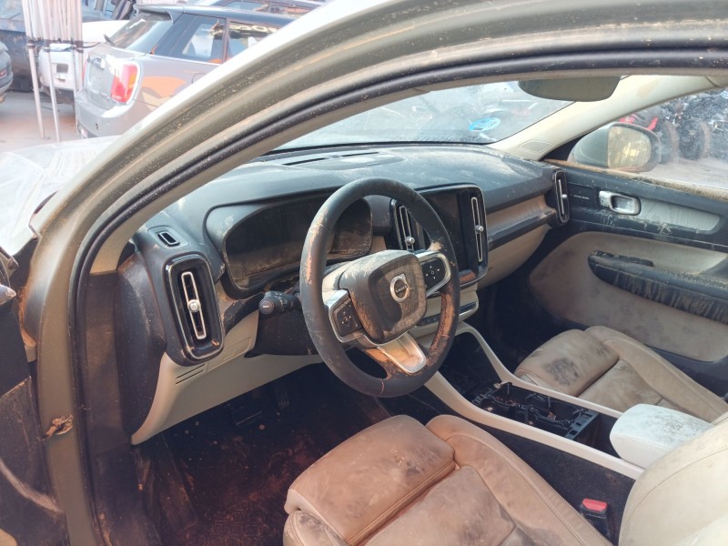 volvo xc40 (536) del año 2023