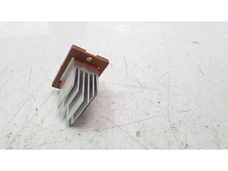 Recambio de resistencia calefaccion para kia ceed 1.0 tgdi cat referencia OEM IAM 97235D2000  