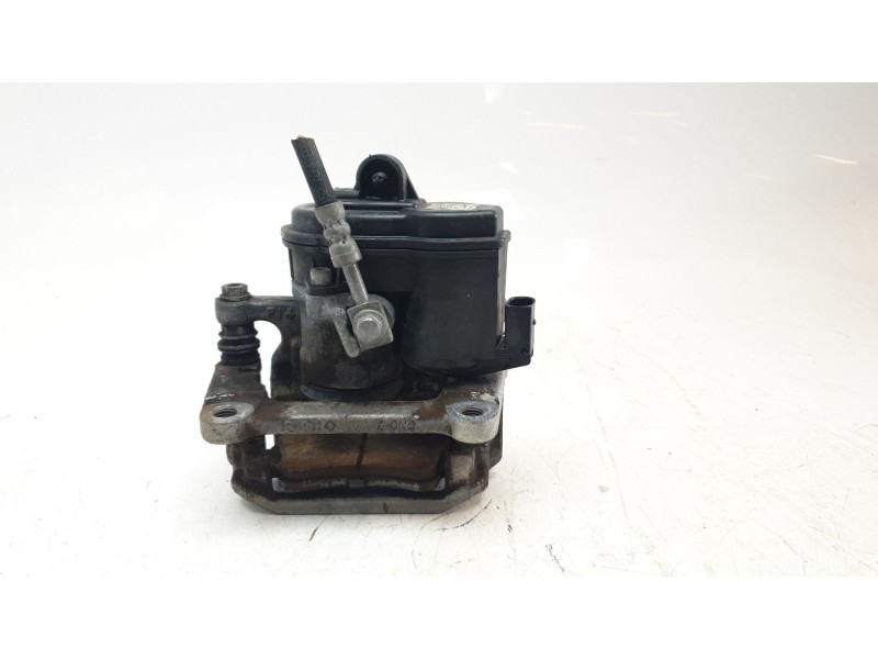 Recambio de pinza de freno trasera derecha para audi a4 avant (8w5) básico referencia OEM IAM 8W0406AT  