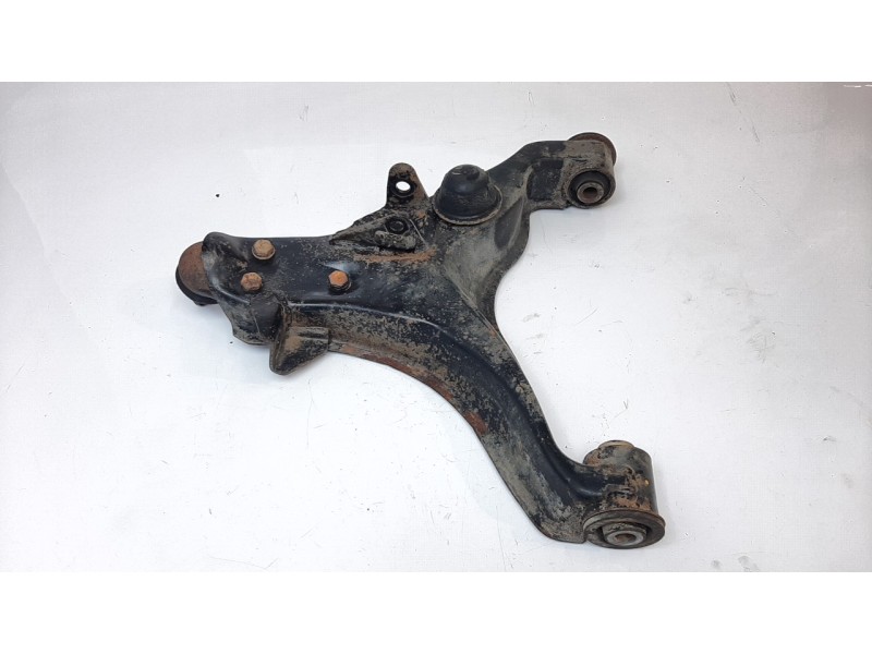 Recambio de brazo suspension delantero derecho para mitsubishi montero (v60/v70) 3.2 di-d cat referencia OEM IAM MR496796  
