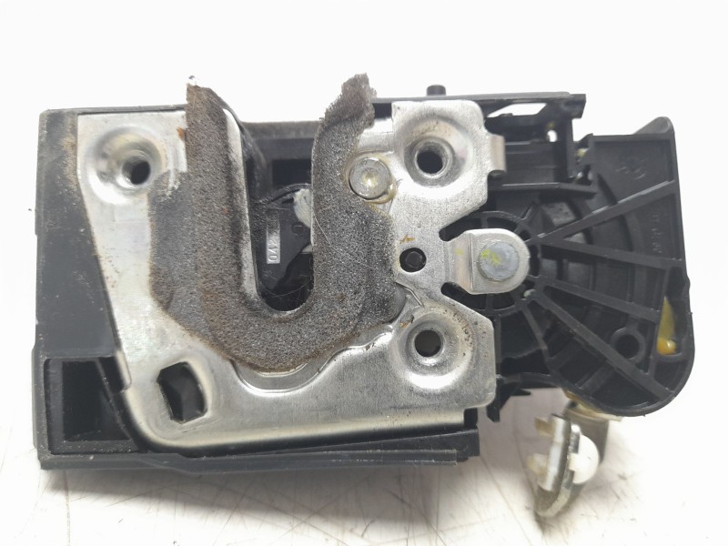 Recambio de cerradura puerta trasera izquierda para dacia sandero iii stepway expression referencia OEM IAM 825033052R  