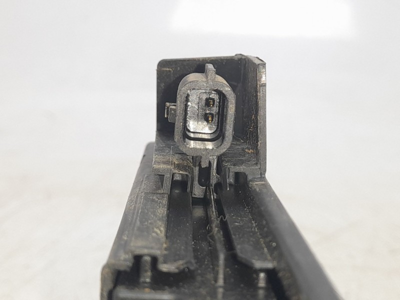 Recambio de cerradura puerta trasera izquierda para dacia sandero iii stepway expression referencia OEM IAM 825033052R  