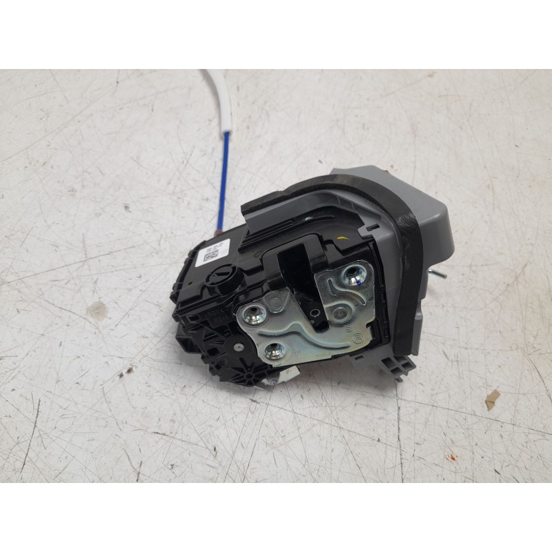 Recambio de cerradura puerta trasera derecha para kia sportage v (nq5) 1.6 t-gdi referencia OEM IAM 81420R2000  