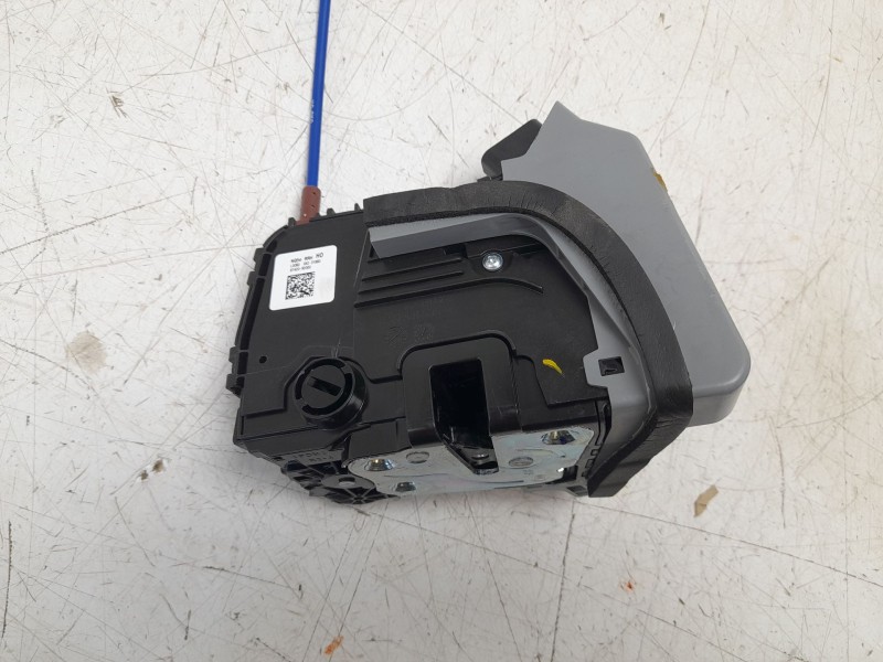 Recambio de cerradura puerta trasera derecha para kia sportage v (nq5) 1.6 t-gdi referencia OEM IAM 81420R2000  
